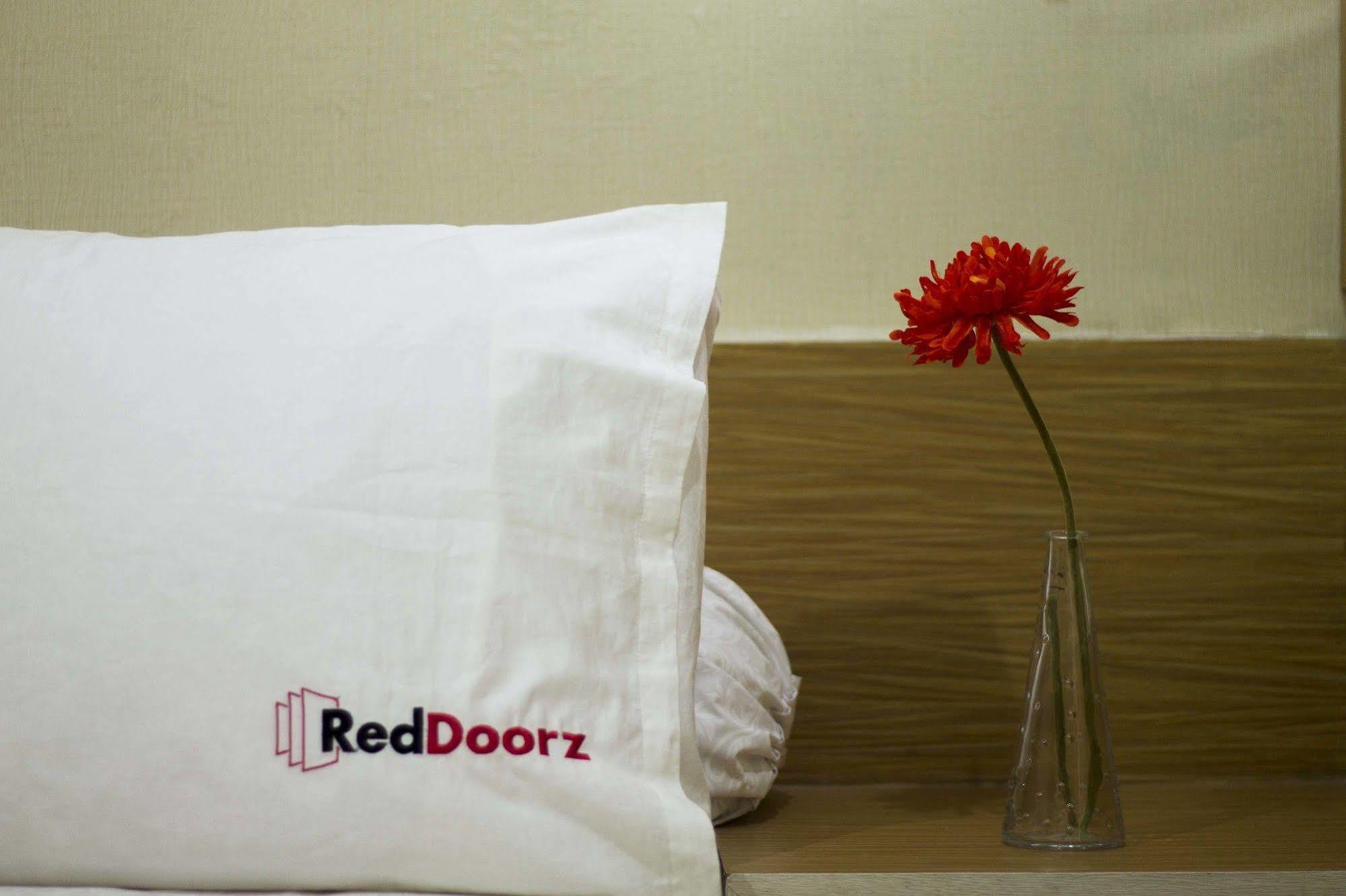 Reddoorz @ Sehati Raya Kuta Legian Extérieur photo